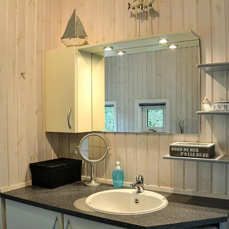 3 Bedroom Cozy Home In Hornbaek Σπίτι διακοπών *